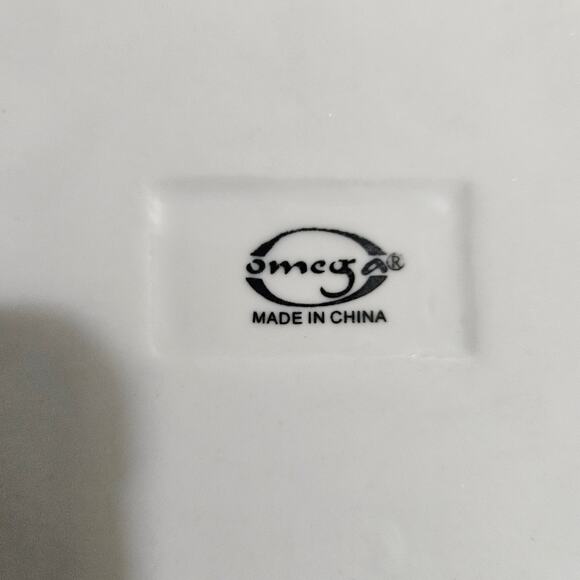 Omega Ceramic Casserole Dish w/ Lid & Wicker Basket Fruit Pattern 7" Small Chip - Picture 8 of 8